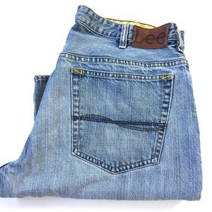 Lee Jeans - Lee Bootcut Distressed Blue Jeans Size 34 nwt Lee Jeans - Lee Bootcut Distressed Blue Jeans Size 34 nwt